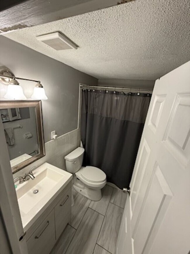 Building Photo - 1 Silvestri Cir