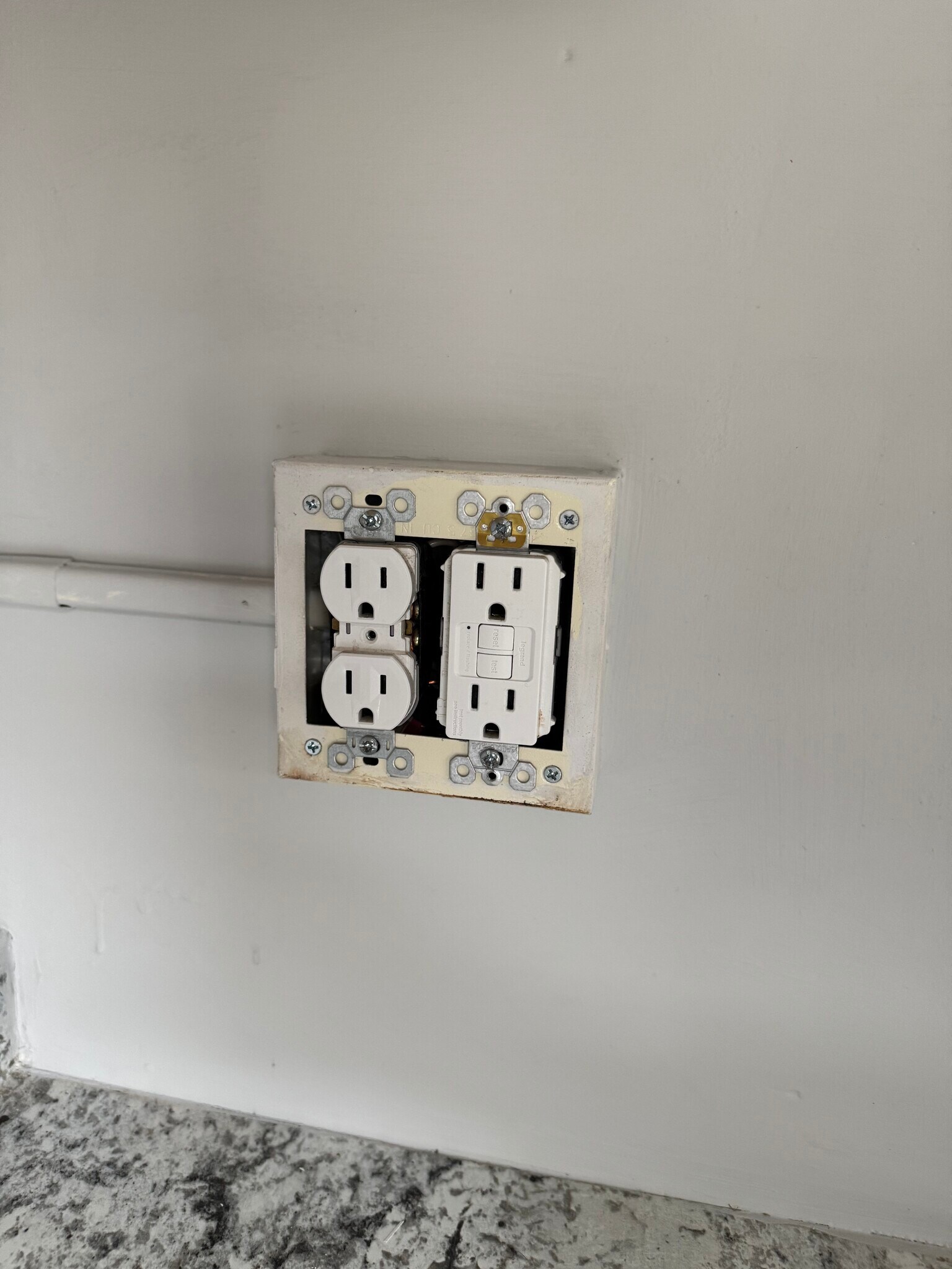 Building Photo - 177 Saint John St