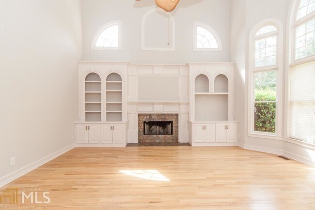 Building Photo - 6320 Deerwoods Trail