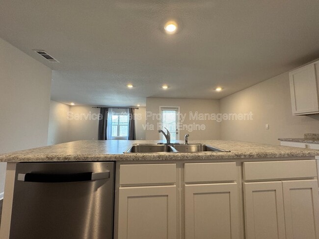 Building Photo - 4408 White Cedar Ct