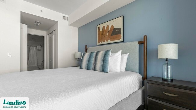 Building Photo - 1950 Mayfair St