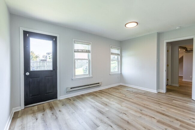 Building Photo - Available NOW  - Updated South Side Slopes Gem | Private Decks + Off-Street Parking