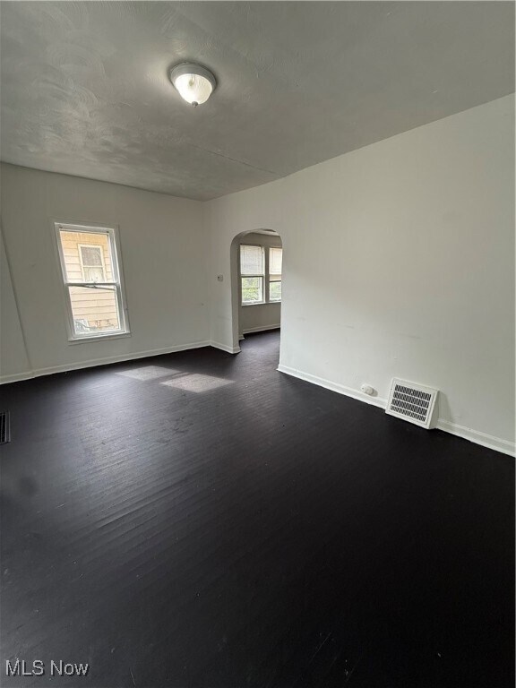Building Photo - 1057 Joy Ave