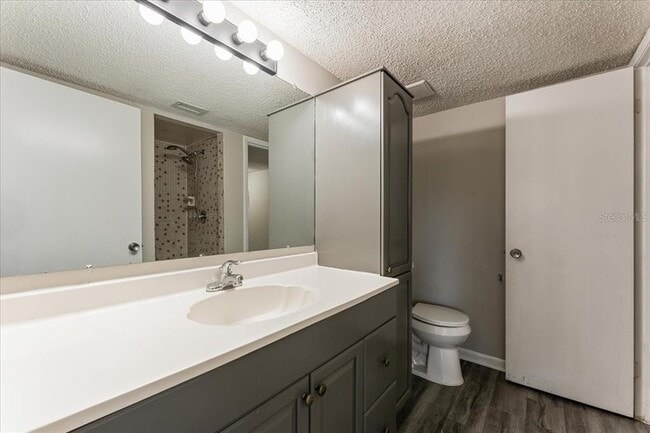 Building Photo - 6332 Newtown Cir