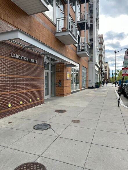 Front of building - 1390 V St NW