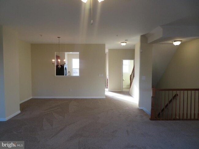 Building Photo - 3700 Bedford Dr