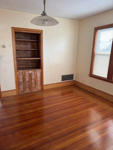 Dinning room - 6 Emmet Ter