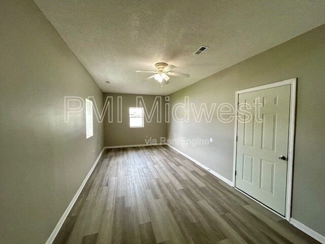 Building Photo - 1408 Holland St