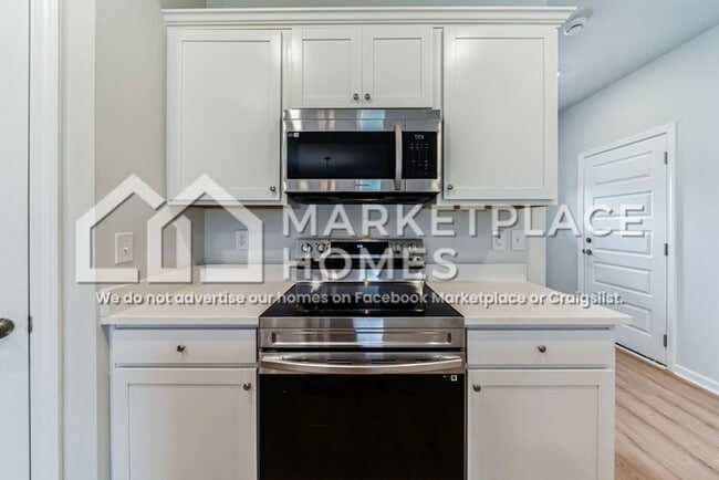 Building Photo - 15678 Brickman Ln