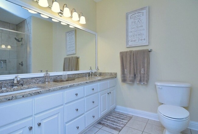 Building Photo - 1900 Sussex Ct