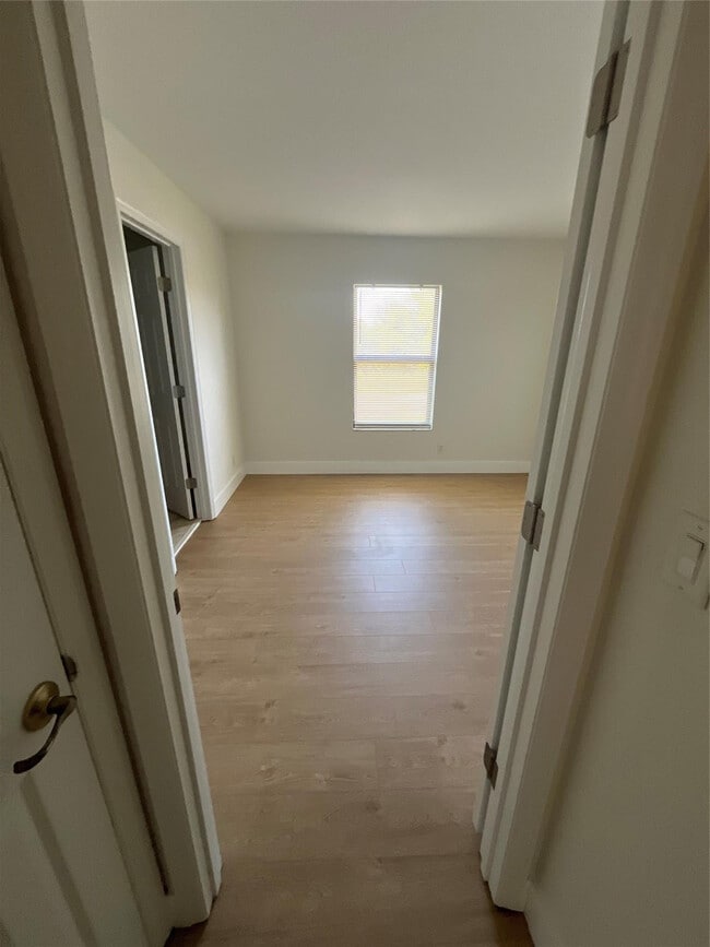 Building Photo - 5038 NW Coventry Cir