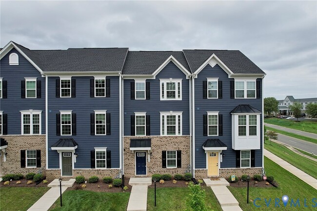 Building Photo - 11190 Winding Brook Terrace Dr