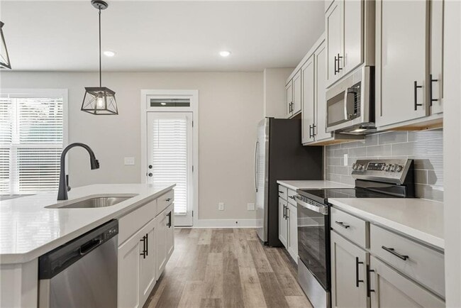 Building Photo - 5728 Urban Vlg Wy