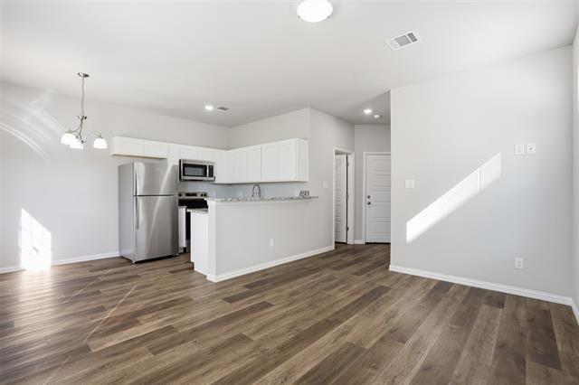 Building Photo - 303 Eastland St