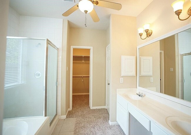 Building Photo - 21645 Forest Colony Dr