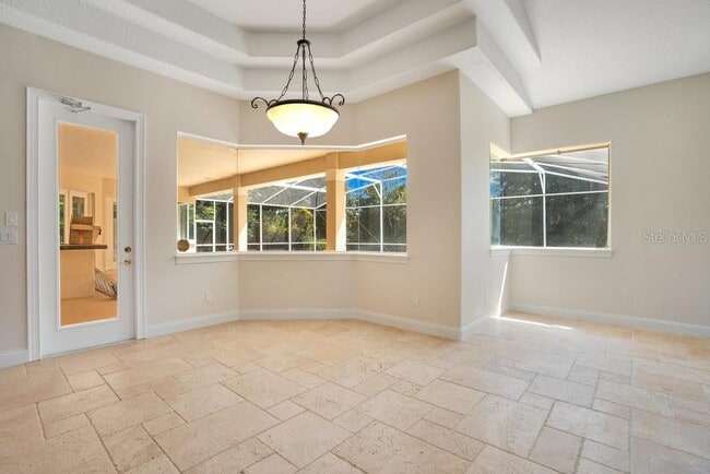 Building Photo - 8527 Summerville Pl