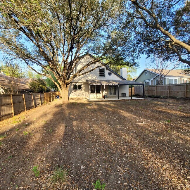 Building Photo - 14623 Highland Ridge