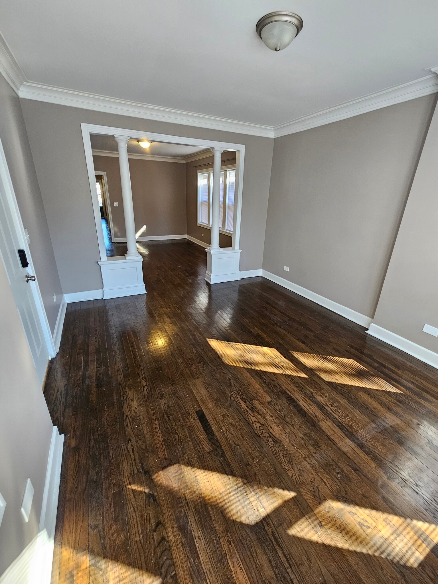 Building Photo - 8539 S Colfax Ave