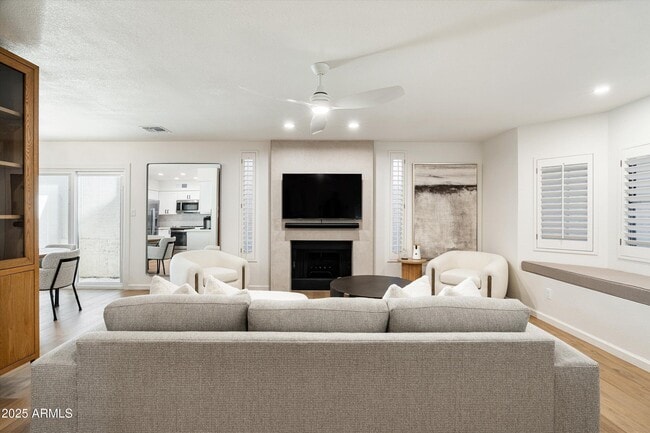 Building Photo - 11079 N 109th Pl