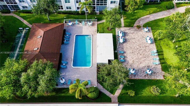 Building Photo - 1501 S Ocean Blvd