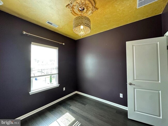 Building Photo - 1105 Kohana Dr