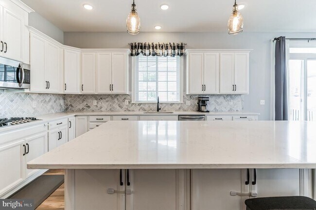 Building Photo - 6713 Dogwood Bloom Ct