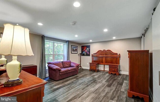 Building Photo - 2732 Lightfoot Dr