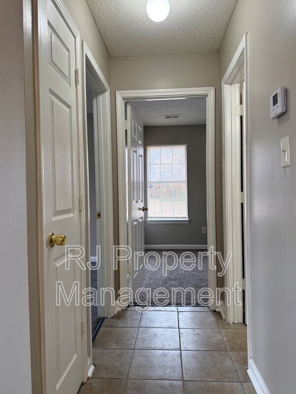 Building Photo - 4297 Kings Valley Cove E