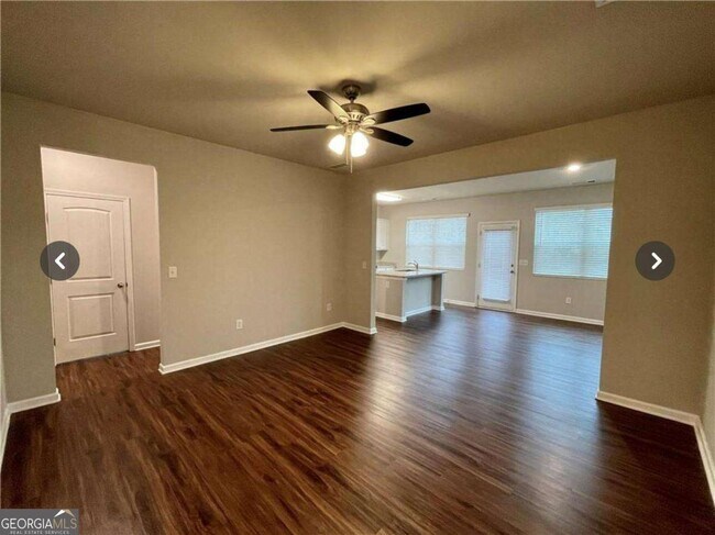 Building Photo - 219 Turner Ln