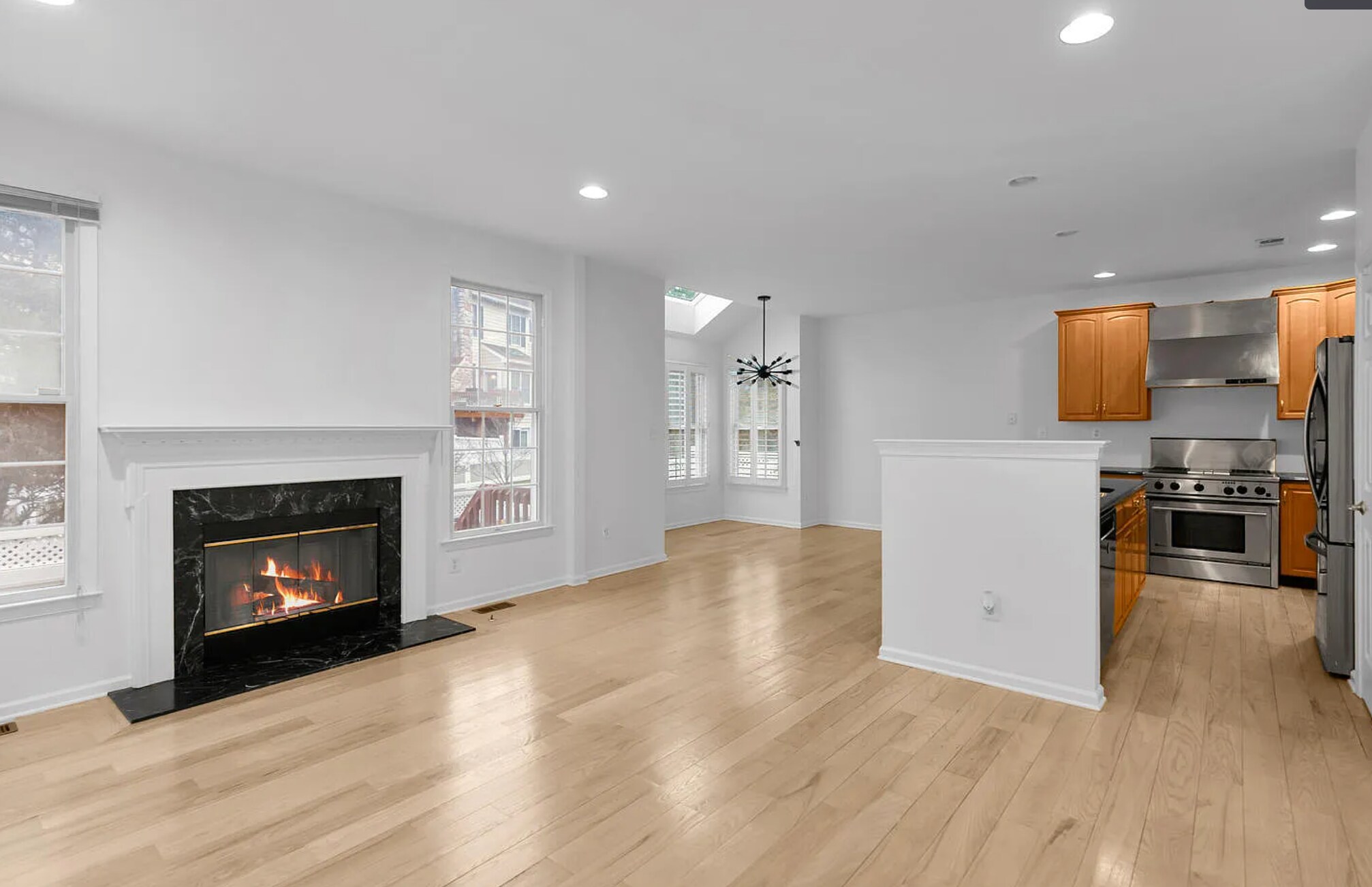 Building Photo - 7 Patriot Hill Dr