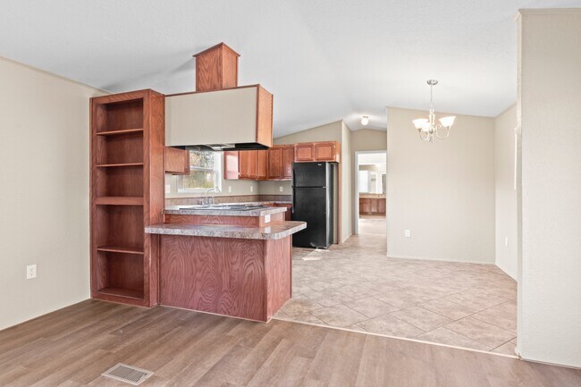 Building Photo - 15704 Country Way
