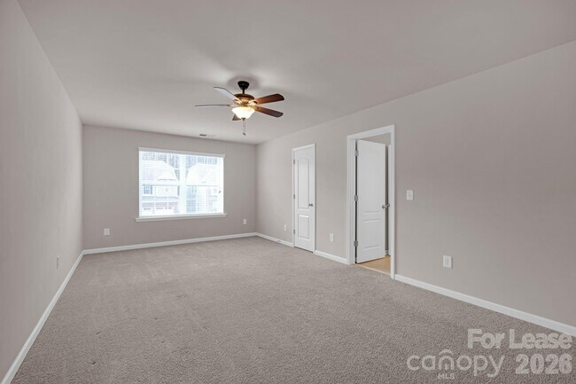 Building Photo - 132 Cherry Bark Dr