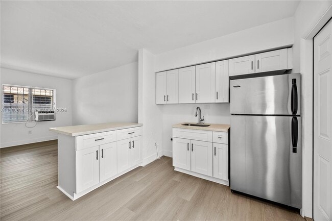 Building Photo - 171 NW 56th St
