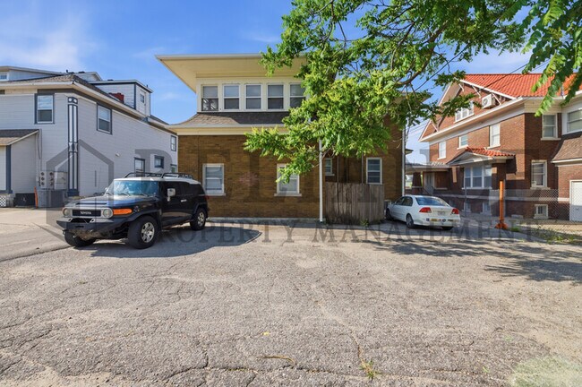 Building Photo - 3422 E Douglas Ave
