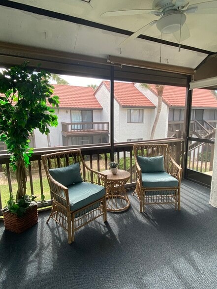 Balcony - 1634 Stickney Point Rd