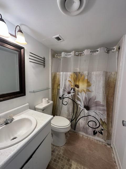 Building Photo - 342 Waller Ave