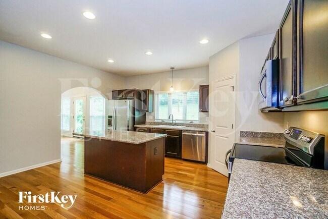 Building Photo - 314 Market St