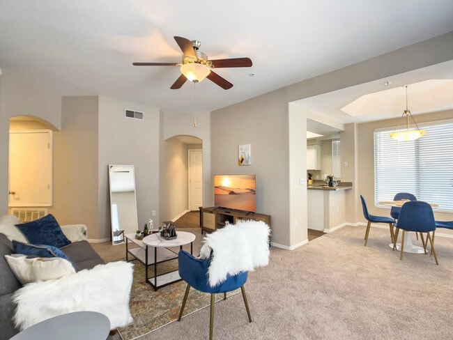 Building Photo - 14201 N 70th Way