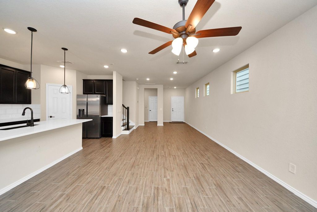 Building Photo - 10325 Harmon Smith Dr