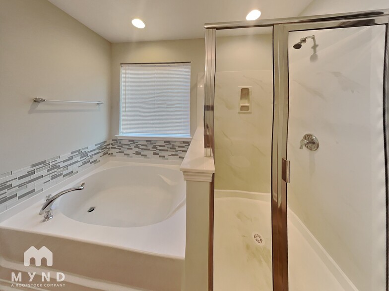Building Photo - 1012 Alder Ridge Ln