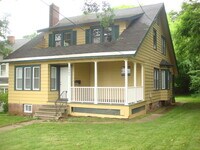 Building Photo - 1005 E Colvin St