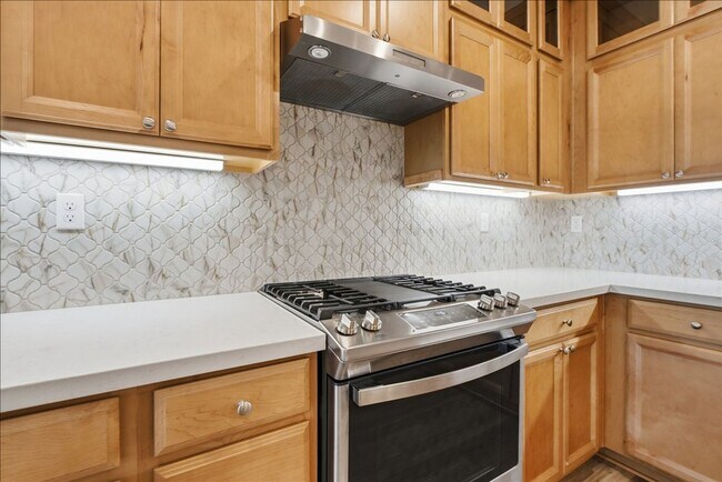 Building Photo - 7503 Allan Detrick Ave