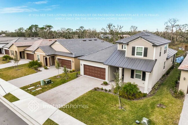 Building Photo - 14326 17 Ct E