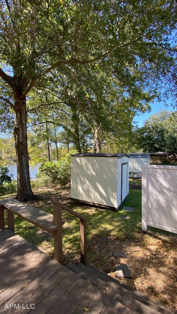 Building Photo - 2 br, 1 bath House - 317 Bayou Oaks Drive