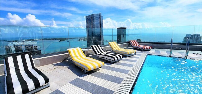 Building Photo - 1300 S Miami Ave