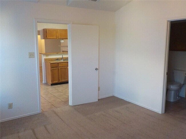 Building Photo - 523 Cutty Trail