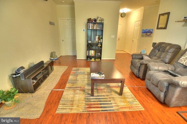 Building Photo - 1501 North Point Dr