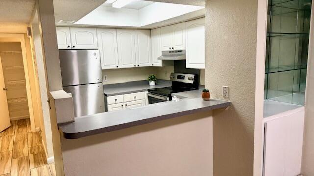 Building Photo - 1520 SE Royal Green Cir