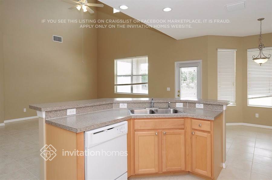 Building Photo - 7315 Forest Mere Dr