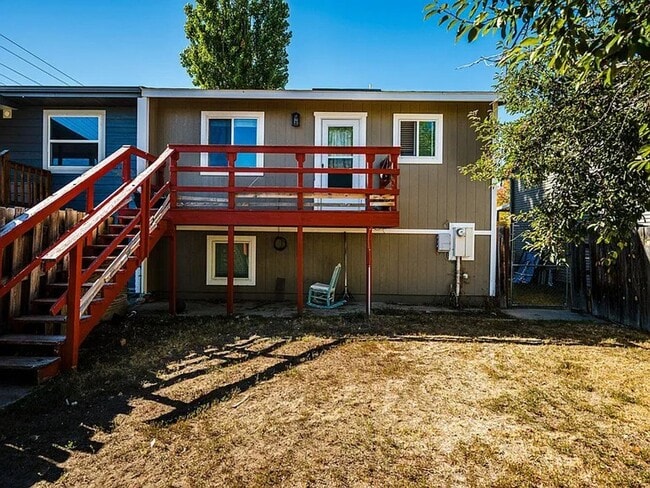 Building Photo - 4 bedroom rental in great neighborhood